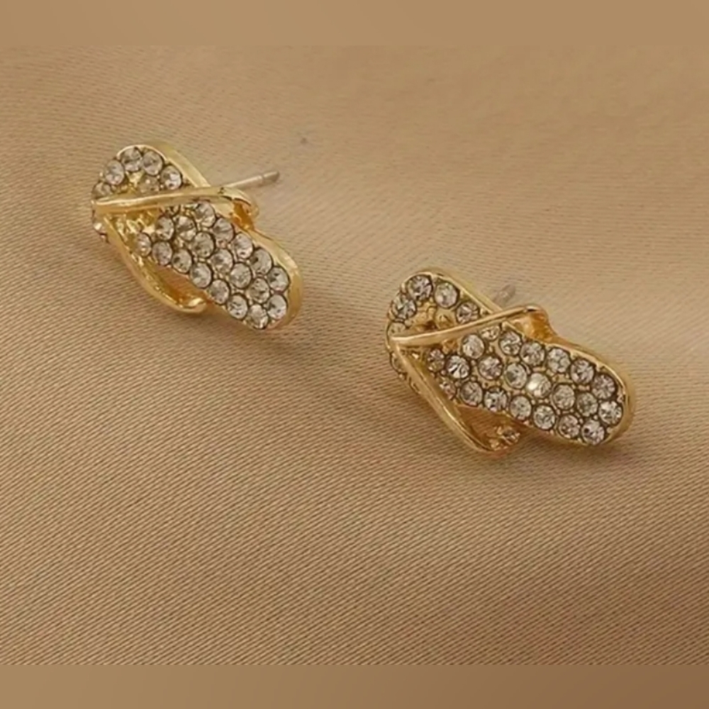 FLIP FLOP Rhinestone stud earrings goldtone